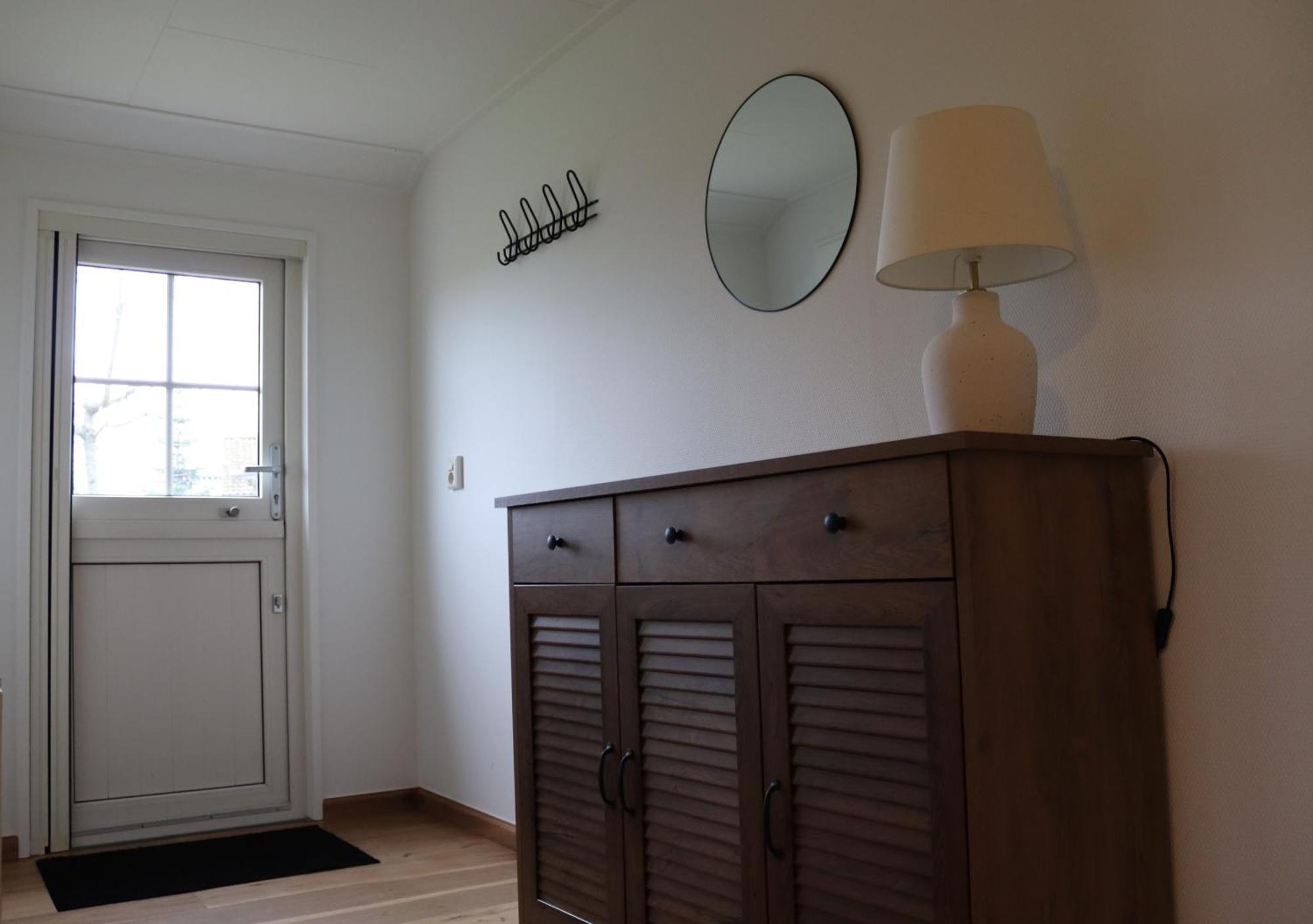 Hoeve De Zeeanjelier Farm stay Sint Annaland