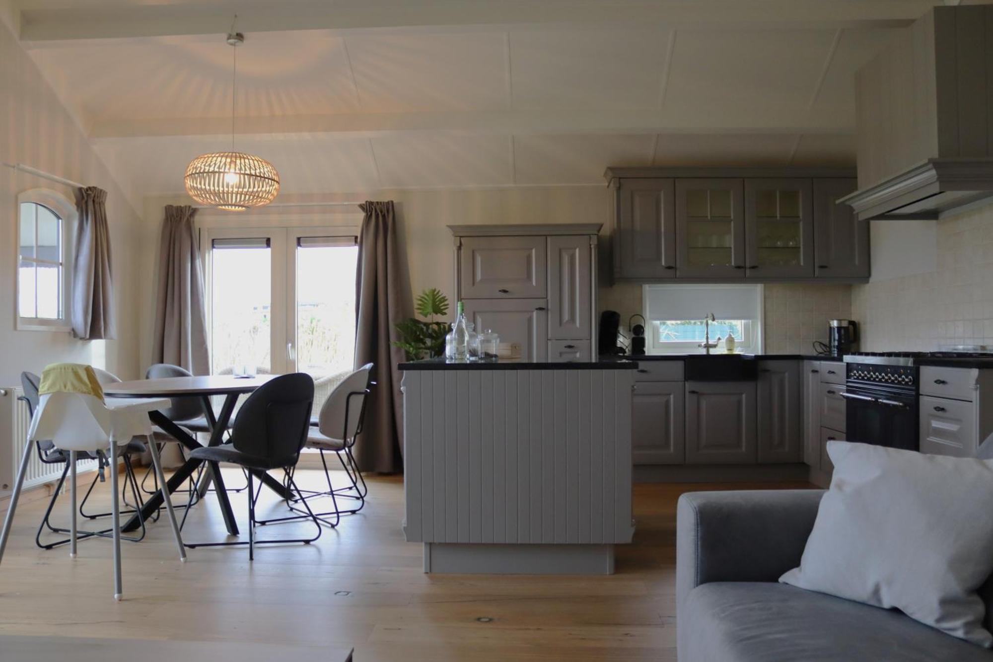 Hoeve De Zeeanjelier Farm stay